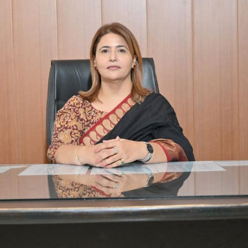 DR. RAMANDEEP KAUR